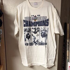 Rare NY Yankees 1999 World Series Champions T-shirt
